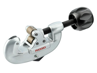 RIDGID No.20 Screw Feed Tubing Cutter with 54mm Capacity for Precision Cuts