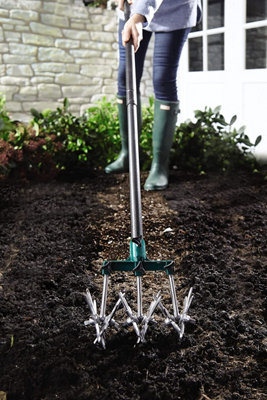 Rolling Cultivator Garden Tool - 18 Offset Blades with Adjustable Telescopic Long Handled - Measures H128 x W16cm