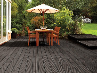 Ronseal 39105 Ultimate Protection Decking Stain Walnut 5 litre RSLNUDSWN5L - 4