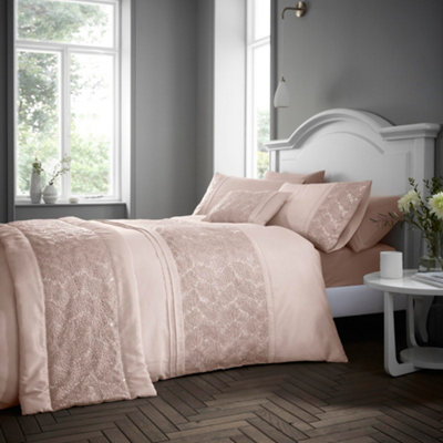 Rouen Geometric Blush Pink King Bed Linen Bedding Duvet Cover Quilt Set