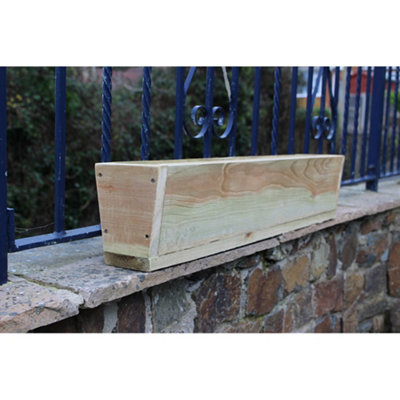 Rough Sawn V Shaped Garden Trough Planter - 120CM