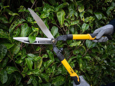 Roughneck 66-870 XT Pro Hedge Shears 635mm ROU66870 Professional Trade ...