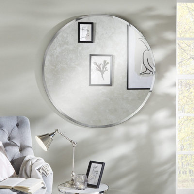 Round Mirror Simplistic Bevelled Round Shape with Stylish black outline ...
