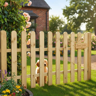 Rounded Top Picket Fence Panels 4FT x 3FT Pressure Treated 10 Pack