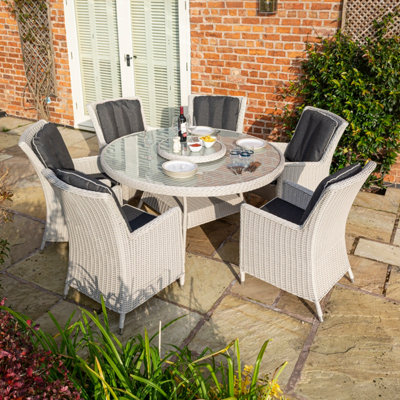 Rowlinson Prestbury 6 Seater Rattan Round Dining Table Chair Set