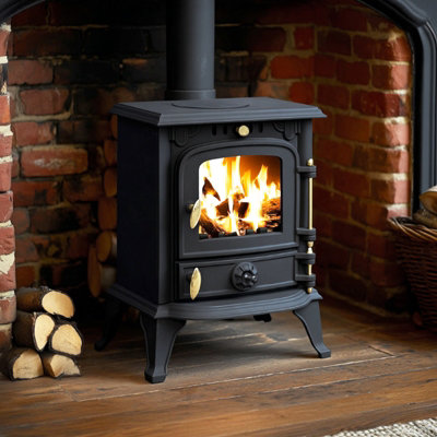 Royal Fire™ 4.5kW Cast Iron Wood and Charcoal Burning Stove | DIY at Bu0026Q