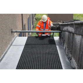 Rubber Rooftop Walkway Duckboard Matting Cellmax 100 x 150cm Black
