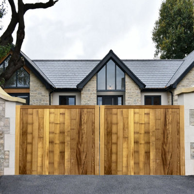 Ruby Iroko Croyde Entrance Gates Pair Durable Mortise & Tenon Wooden ...