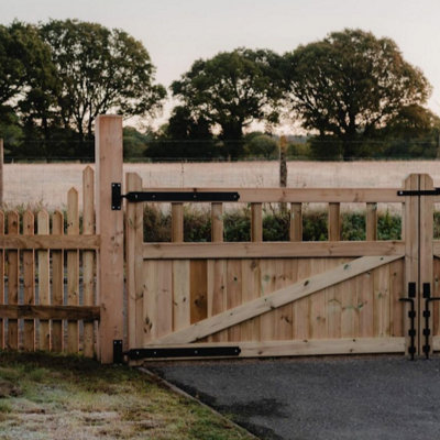 Ruby T&G Entrance Gate Pair Ruby Cottage Mortise & Tenon Wooden ...