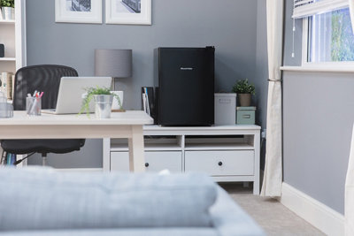 Russell Hobbs Mini Fridge 65 Litre Table Top Fridge Black RHTTF67B - 3