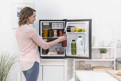 Russell Hobbs Mini Fridge 65 Litre Table Top Fridge Black RHTTF67B - 4