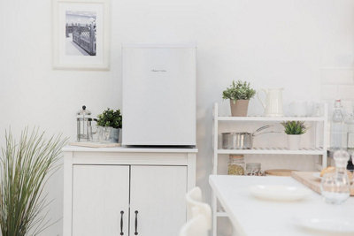 Russell Hobbs Mini Fridge 65 Litre Table Top Fridge White RHTTF67W - 5