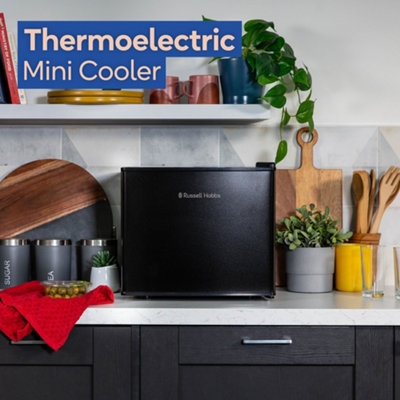 Russell Hobbs RH17CLR1001B 17L Thermoelectric Mini Cooler in Black - 3