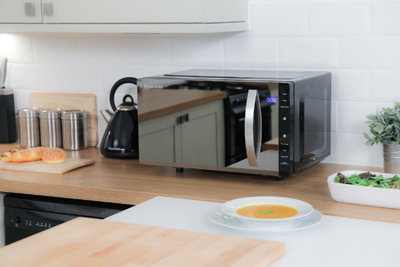 Russell Hobbs RHFM2363B 800W 23 Litre Black Flatbed Digital Microwave