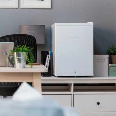 Russell Hobbs RHTTF67W-LCK Lockable 65L Mini Fridge in White - 6
