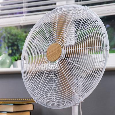 Russell Hobbs Scandi Pedestal Fan 16 Inch White and Wood Effect RHMPF1601WDW - 5
