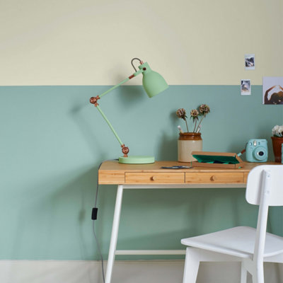 Pitch Grey Wall & Ceiling Paint - Matt Grey Finish | Rust-Oleum