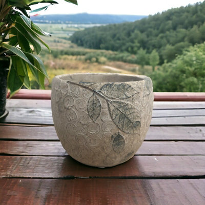 Rustic Cement Chestnut Plant Pot - H15.5 cm