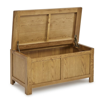 Rustic Oak Blanket Storage Bedding Box