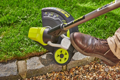 Ryobi 18V ONE+ Cordless 33cm EasyEdge™ Grass Trimmer Starter