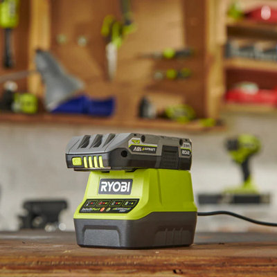 Ryobi ONE+ 10-Piece Cordless Combo Kit (2.0 + 4.0Ah) 18V RCK186O-242SZL