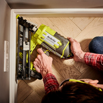 Ryobi discount cordless nailer