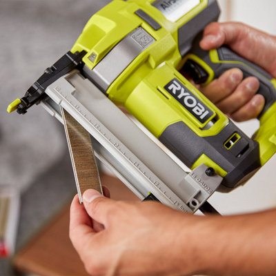 Ryobi store one+ stapler