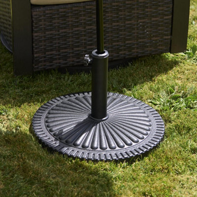 Metal garden umbrella sale stand
