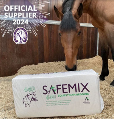 Safemix Equestrian Bedding: Full pallet 30 x 18kg Bales. Horse & equine ...