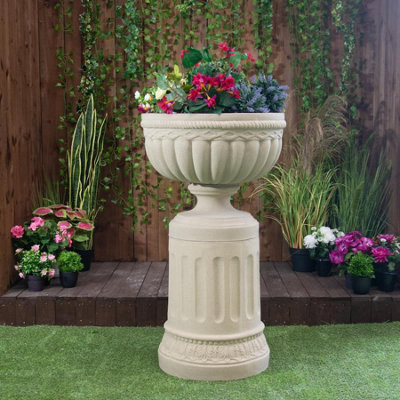 Sandstone Royale Urn On Round Plinth | DIY at B&Q