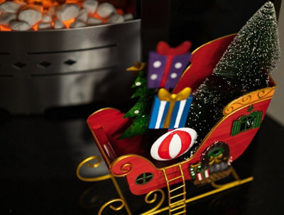 Santa's Sleigh Christmas Decoration - Red - 9