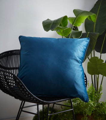 Peacock sales blue cushion