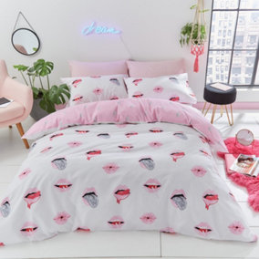 Sassy B Bedding Lip Service King Duvet Cover Set with Pillowcases Pink