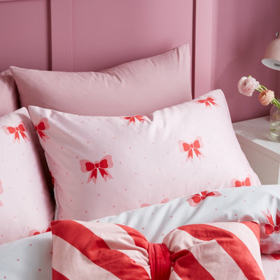 9-Piece King Bed In A Bag With Curtains - Pink Boho Rose Bedspread Set, Microfiber, Matching Print & Solid Curtains