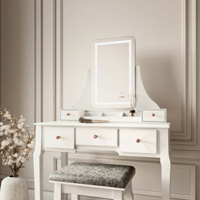 Makeup dressing table with on sale mirror and lights