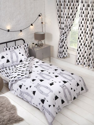 Scandi Bear 4 in 1 Junior Bedding Bundle Set (Duvet, Pillow and Covers) DIY at B&Q