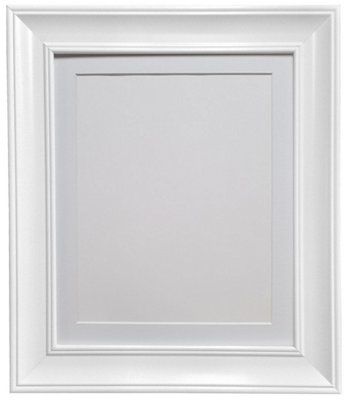 Scandi Vintage White Frame with White Mount for Image Size 4 x 3 Inch