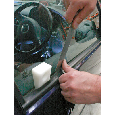 Sealey Emergency Car Opening Kit Includes Window Wedges Strip Type Catches EC95 - 3