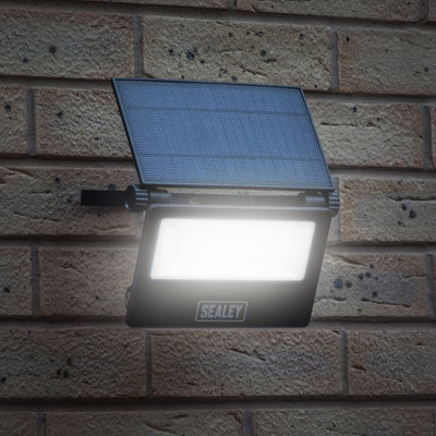Sealey Extra-Slim Solar Floodlight With Wall Bracket 30W SMD LED 3000LM LED30S