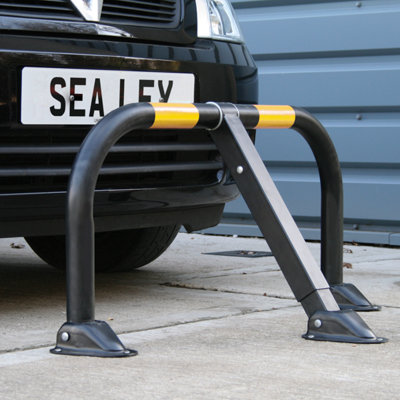 Sealey Heavy Duty 3-Legged Parking Barrier With Integral Lock Diameter 50mm Tube PB298