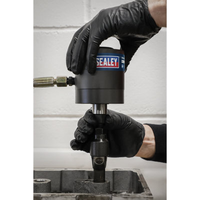 Sealey Pneumatic Diesel Injector Puller With Control Valve & Adaptors ...