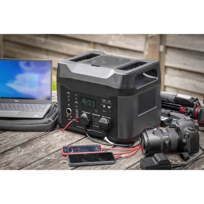 Sealey Portable Power Station 2200W Built-In Light + Smart Jump Cables SPB2200W