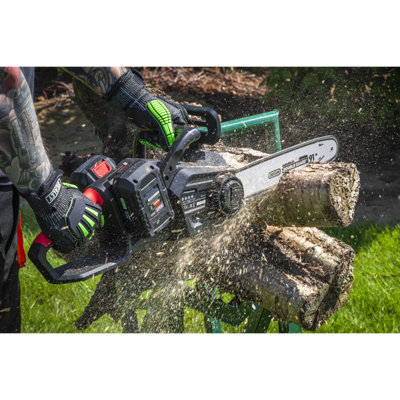 Sealey SV20 Series Chainsaw Kit 2x20V 4Ah 35cm Bar Heavy Duty CP40VCSKIT - 5