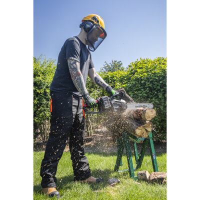Sealey SV20 Series Chainsaw Kit 2x20V 4Ah 35cm Bar Heavy Duty CP40VCSKIT - 8