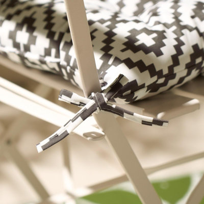 Seat Pads 2 Water Resistant Garden Chairs Cover Ties Geo Outdoor Cushions - 3