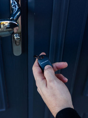 Securaki Smart Lock Bundle, Smart lock, Digital KeyPad, WIFI Bridge and Bluetooth key fob
