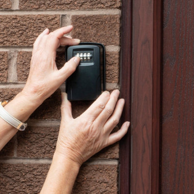 Secure Wall Mounted Key Safe with Weather Resistant Rubber Seal and 4-Digit Lock