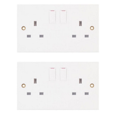 Selectric 2 Gang 13A White Switched Socket For Standard UK 3 pin plug x 2