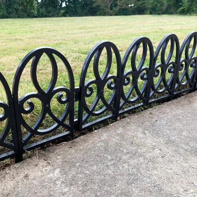 Set of 10 Plastic Lawn Edging Traditional Panels 56cm x 30cm