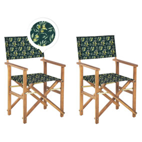 Set of 2 Acacia Folding Chairs and 2 Replacement Fabrics Light Wood with Grey / Olives Pattern CINE
